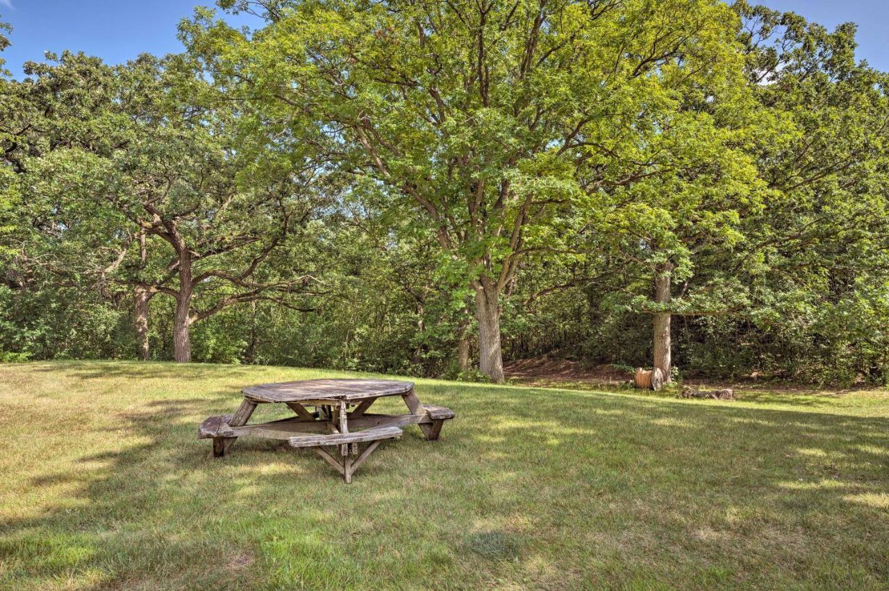 Cozy Wisconsin Studio, 11 Mi To Lake Geneva! Burlington المظهر الخارجي الصورة